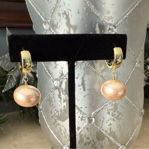 Handcrafted Gold Pearl Drop Earrings